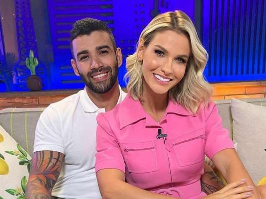 Andressa Suita prestigiou a família de Gusttavo Lima em look cheio de trends nesta terça-feira (11).