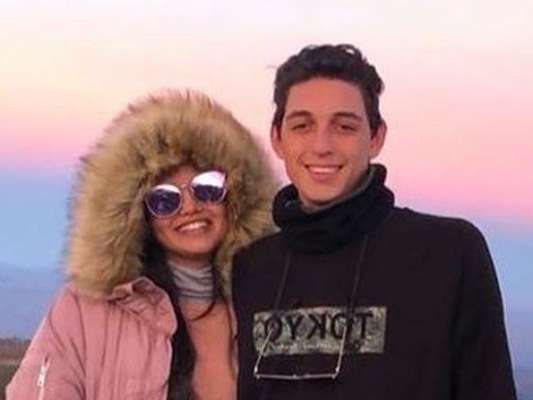 Filha de Kelly Key, Suzanna Freitas abriu baú de fotos para se declarar ao namorado, Gabriel Simões: 'Meu amor, minha vida!'