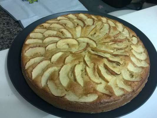 Bolo de maçã simples e rápido