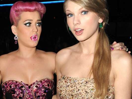 Katy Perry e Taylor Swift são migas de novo!