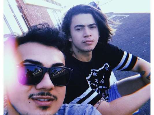 Whindersson Nunes faz desabafo por violência após irmão ser esfaqueado em assalto