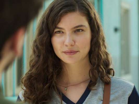 "Malhação": Tadeu (João Fernandes) diz para Rita (Alanis Guillen) fugir com Nina