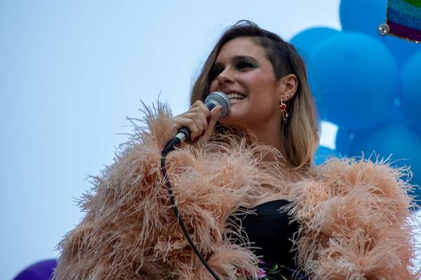Grávida do seu terceiro filho, a modelo e apresentadora Fernanda Lima também esteve presente no evento deste domingo