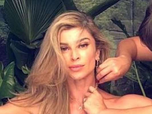 Grazi Massafera publicou uma foto na tarde desta quinta-feira (26) e fãs notam curtida de Cauã Reymond