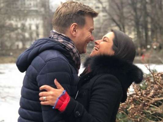 Thais Fersoza postou um texto em apoio ao marido, Michel Teló, por voltar as gravações de 'The Voice Brasil'