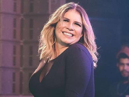Marilia Mendonça sente carência familiar por rotina de shows: 'Saudade'