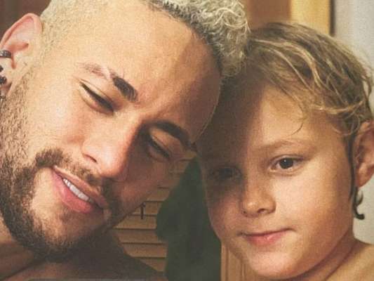 Davi Lucca, filho de Neymar, gravou um vídeo participando do desafio Bottle Cap Challenge