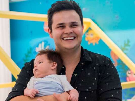 Matheus, da dupla com Kauan, compartilha foto ao lado do filho caçula nesta quarta-feira, dia 10 de julho de 2019