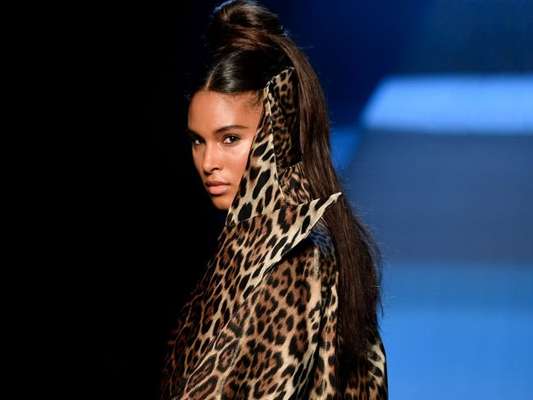 Animal print é tendência também para os looks de festa, este é Jean-Paul Gaultier