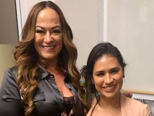Dupla de Simaria, Simone mostrou foto com mãe de Neymar e fãs citaram Larissa Manoela nesta quinta-feira, 11 de julho de 2019