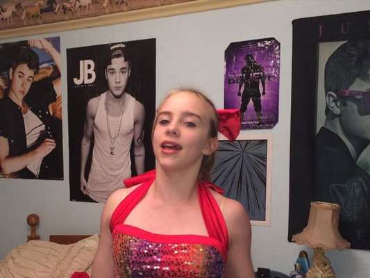 Billie Eilish lança versão de "bad guy" com participação de Justin Bieber