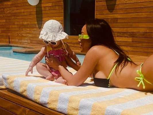 Sabrina Sato colocou o bumbum para jogo em foto de biquíni nesta sexta-feira, 12 de julho de 2019
