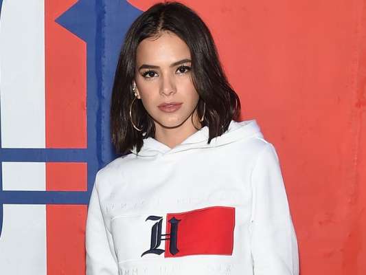 Bruna Marquezine afasta romance com Younes Bendjima: 'Não tô namorando nem nada'