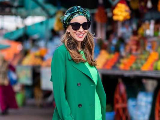 Looks monocromáticos: expert em moda dá dicas de como apostar na tendência