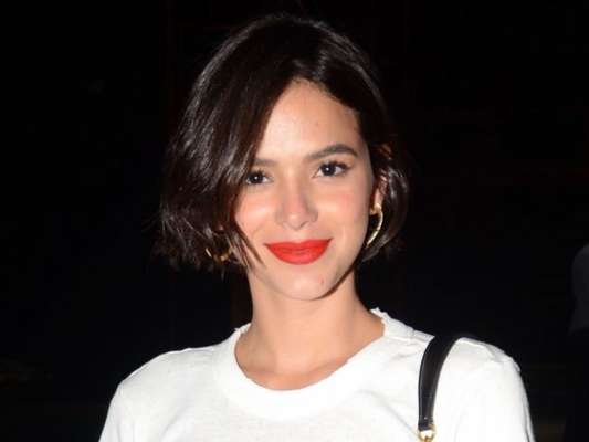 Alongada! Bruna Marquezine surpreende personal em foto pós-treino. Veja foto postada por Chico Salgado nesta sexta-feira, dia 19 de julho de 2019
