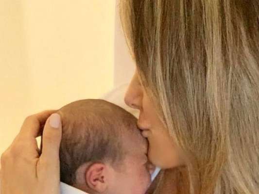 Ticiane Pinheiro nota semelhança com a filha Manuella em foto postada nesta sexta-feira, dia 19 de julho de 2019