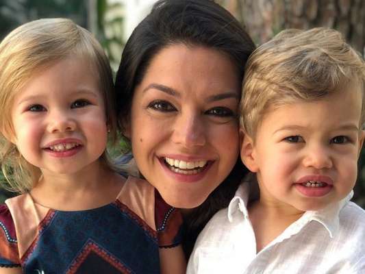 Thais Fersoza contou neste sábado, 20 de julho de 2019, que seus filhos, Melinda e Teodoro, estão com a personalidade fortíssima