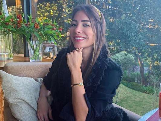 Romana Novais atende pedido dos fãs e mostra reação de Alok ao descobrir que será pai