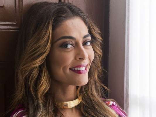 Nos próximos capítulos de 'A Dona do Pedaço', Maria da Paz (Juliana Paes) desconfia de Josiane (Agatha Moreira) e arma para a filha.