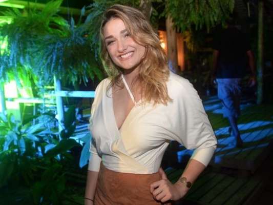 Sasha Meneghel faz viagem missionária