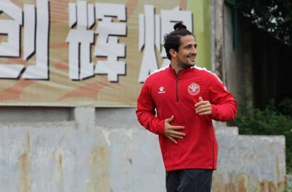 Brasileiros na seleção da China - Aloísio já está no quarto clube diferente na China e atualmente defende o Guangdong Southern Tigers