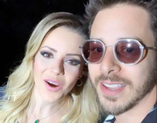 Início e vídeos dos shows - O 1º show de Sandy e Junior ao público na turnê 'Nossa História' foi realizado em Recife, em 12 de julho. Clique aqui para assistir a alguns vídeos da apresentação.