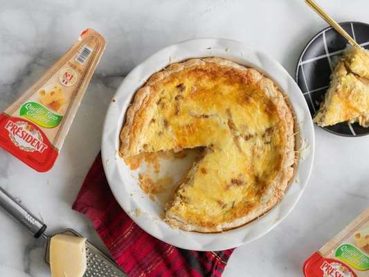 Quiche de Cebola e Queijo Gruyère