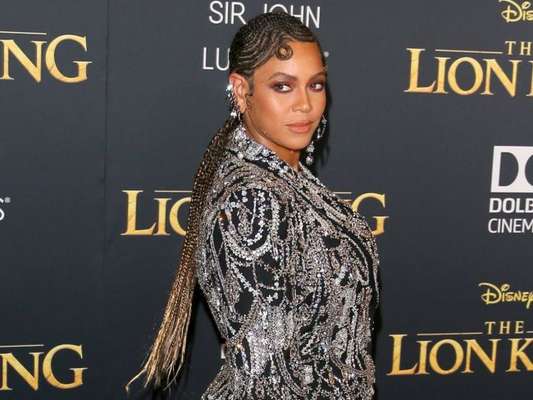 Beyoncé faz 38 anos de idade nesta quarta-feira, 4 de setembro de 2019! Inspire-se em 3 looks de festa da musa pop!