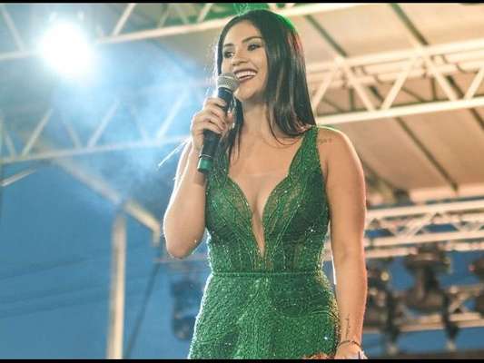 Mileide Mihaile usou vestido em protesto contra queimadas na Amazônia