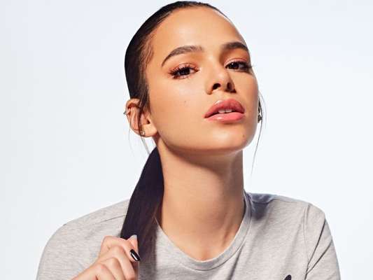 Bruna Marquezine viu prejuízos do machismo na adolescência ao interpretar Lurdinha em 'Salve Jorge', como contou em evento nesta segunda-feira, dia 09 de setembro de 2019