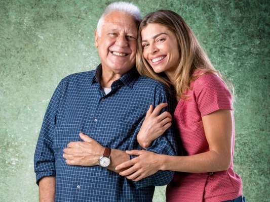 Alberto (Antônio Fagundes) demite Paloma (Grazi Massafera) após chantagem na novela 'Bom Sucesso'