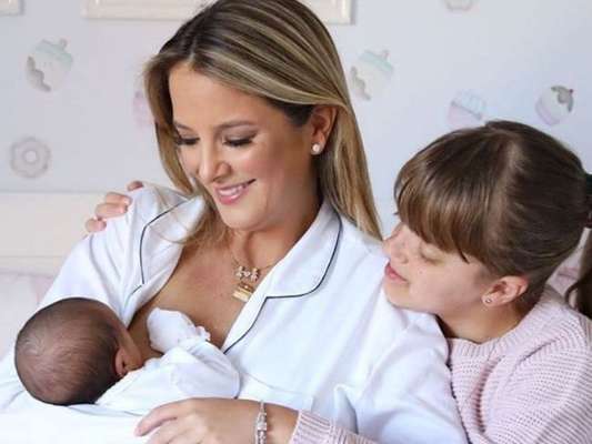 Ticiane Pinheiro destacou sintonia de Rafaella Justus com a irmã, Manuella: 'Quer cuidar, trocar fralda, dar banho'