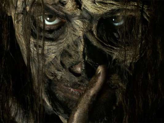Sussurradores prometem que o fim do mundo é real em novo teaser da 10ª temporada de "The Walking Dead"