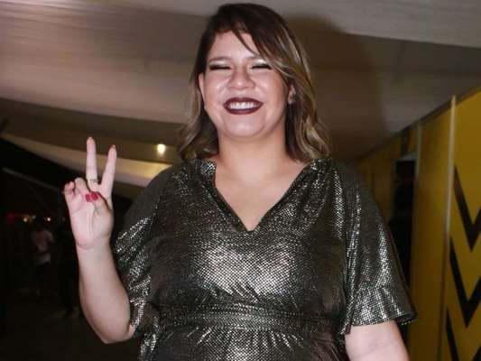 Marilia Mendonça evidencia barriga de gravidez em look no Salvador Fest, na Bahia, neste domingo, 15 de setembro de 2019