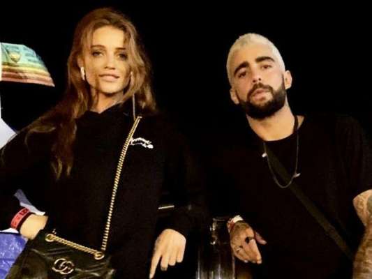 Pedro Scooby passa fim de semana de diversão com Cintia Dicker