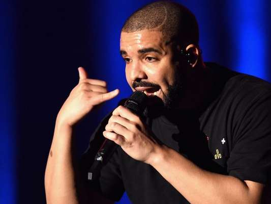 Drake passou a seguir Anitta no Instagram após ir a uma festa na casa da artista depois de seu show no Rock in Rio