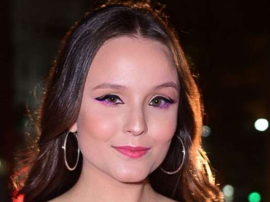 Larissa Manoela, Sophia Valverde e o namorado, Lucas Burgatti, prestigiaram entrega do prêmio Jovem Brasileiro, nesta terça-feira, 1º de outubro de 2019