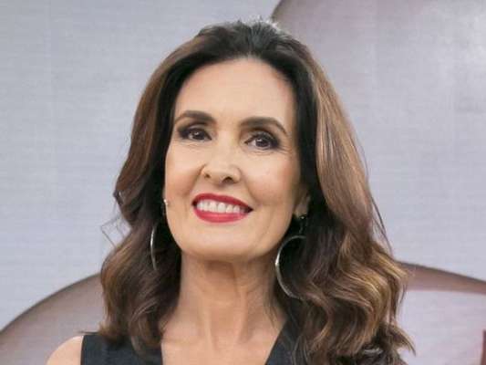 Fátima Bernardes revelou não ter ganhado bicicleta quando criança, durante o 'Encontro' desta terça-feira, 9 de outubro de 2019: 'Não tinha muita grana'