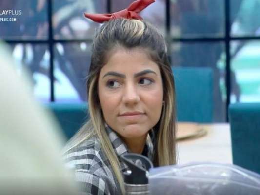 'Fazenda 11': Hariany beija Lucas na casa da árvore nesta sexta-feira, dia 11 de outubro de 2019