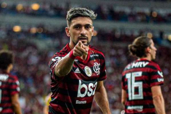 Confira a seguir a galeria especial do LANCE! com imagens da vitória do Flamengo sobre o CSA neste domingo