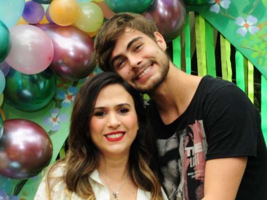 Rafael Vitti homenageou a filha, Clara Maria, de menos de um mês, com tatuagem: 'Papai ama, papai cuida'
