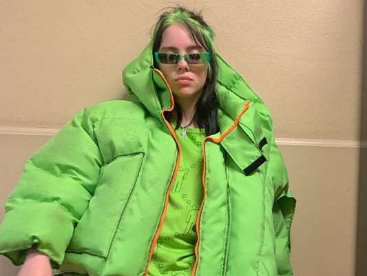 Billie Eilish resolveu fazer uma surpresa super fofa para suas fãs durante o teste de um jogo
