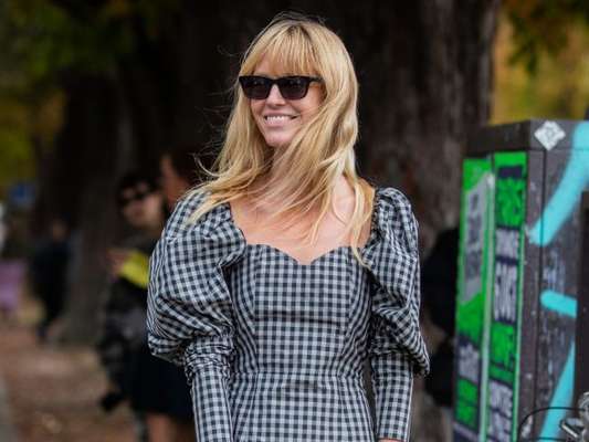 Vestido curto é tendência para os looks do próximo verão. Confira 15 fotos de inspirações na galeria!
