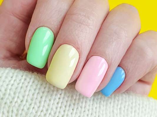 Unhas de verão! Inspire-se em nail arts para copiar na estação mais quente ano!