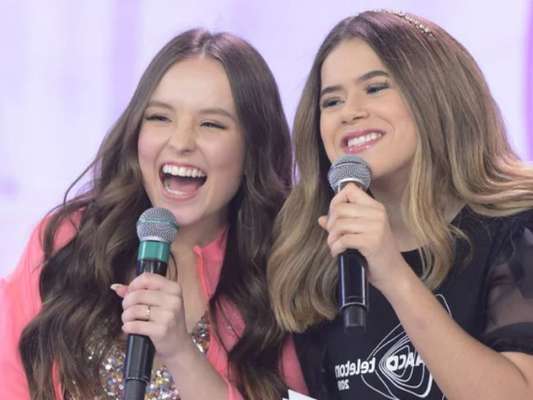 Larissa Manoela se emociona após Shawn Mendes confundir Maisa com ela. Entenda o porquê em vídeo compartilhado nesta sexta-feira, dia 29 de novembro de 2019