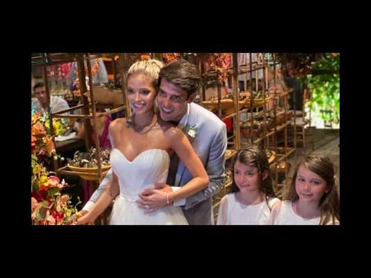 Carol Dias e Kaká se casam em resort em Itacaré, na Bahia, em 30 de novembro de 2019
