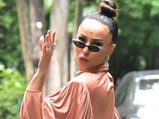 Sabrina Sato e mais famosas apostam em vestidos estilosos para casamento de Ale de Souza neste domingo, dia 01 de dezembro de 2019