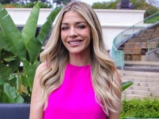 Luma Costa muda corpo com reeducação alimentar e emagrece 13 kg, como revela ao Purepeople neste domingo, dia 15 de dezembro de 2019