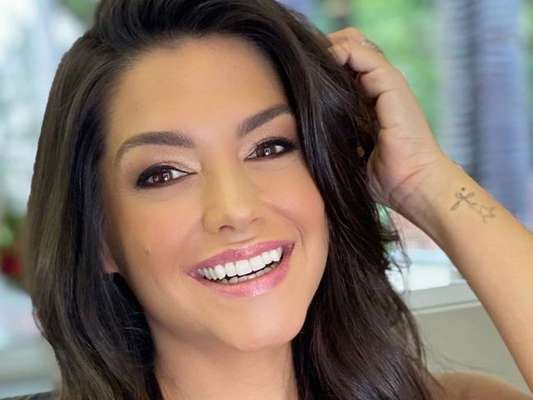 Thais Fersoza mudou o visual e apareceu com os cabelos bem mais curtos neste sábado, 14 de dezembro de 2019