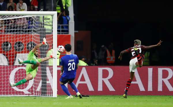Fla consegue virada e volta à final do Mundial após 38 anos
